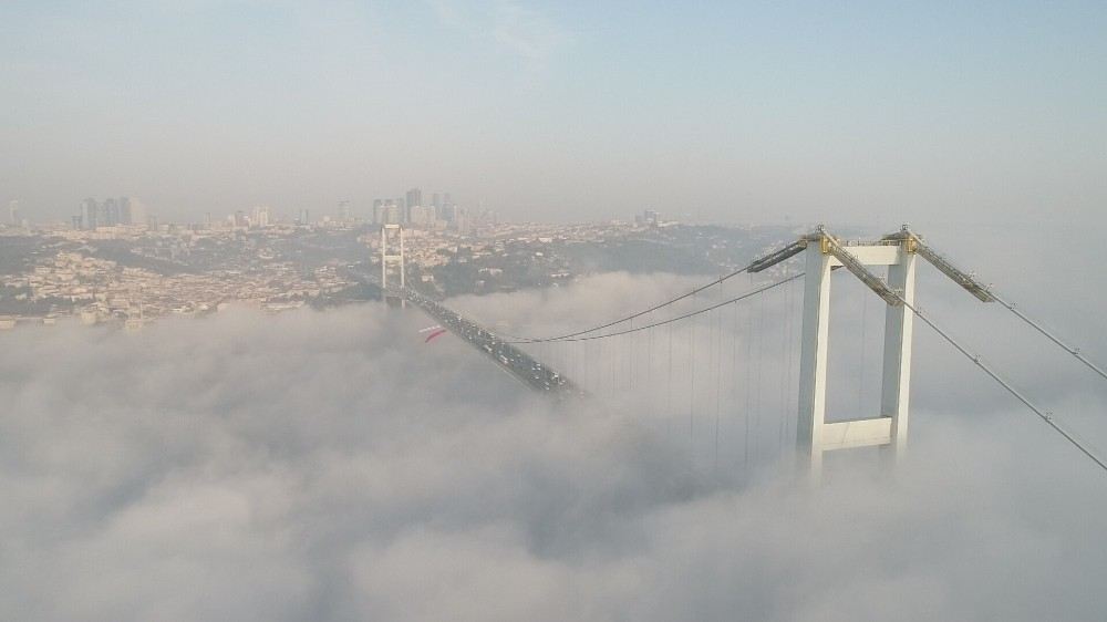 Sise Teslim Olan İstanbulda Masalsı Görüntüler