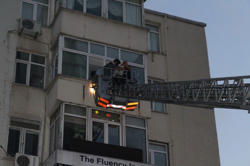 Şişli Emekli Subay Evlerinde Korkutan Yangın