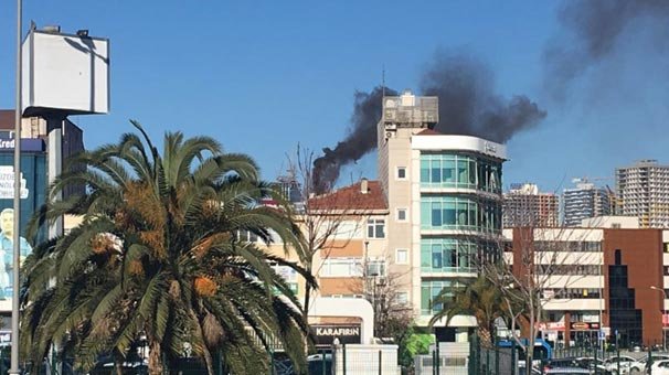 Son Dakika... Kadıköy`de rezidansta yangın çıktı