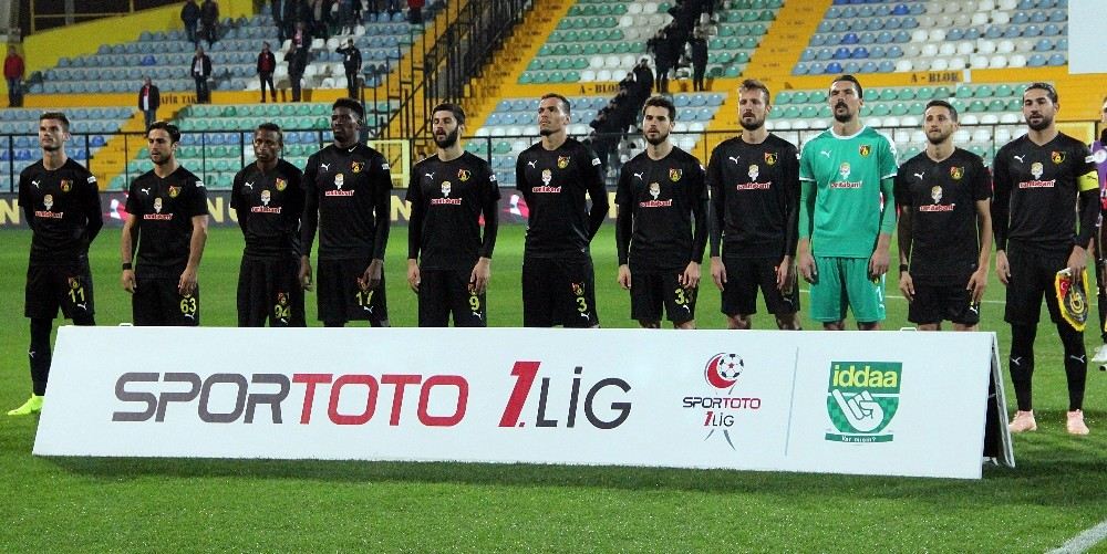 Spor Toto 1. Lig: İstanbulspor: 3 - Balıkesirspor: 0