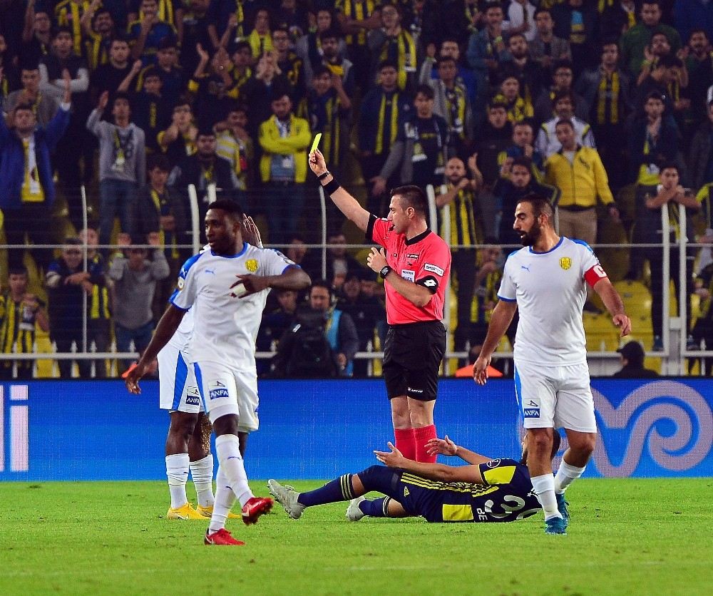 Spor Toto Süper Lig: Fenerbahçe: 1 - Ankaragücü: 3 (Maç Sonucu)