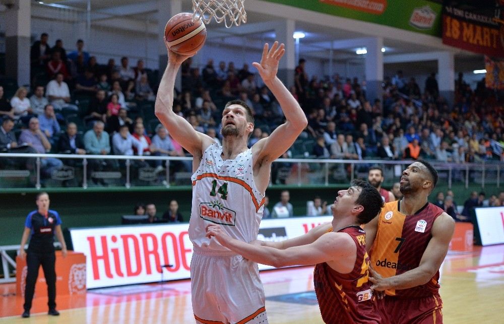 Tahincioğlu Basketbol Süper Ligi: Banvit: 80 - Galatasaray Odeabank: 90