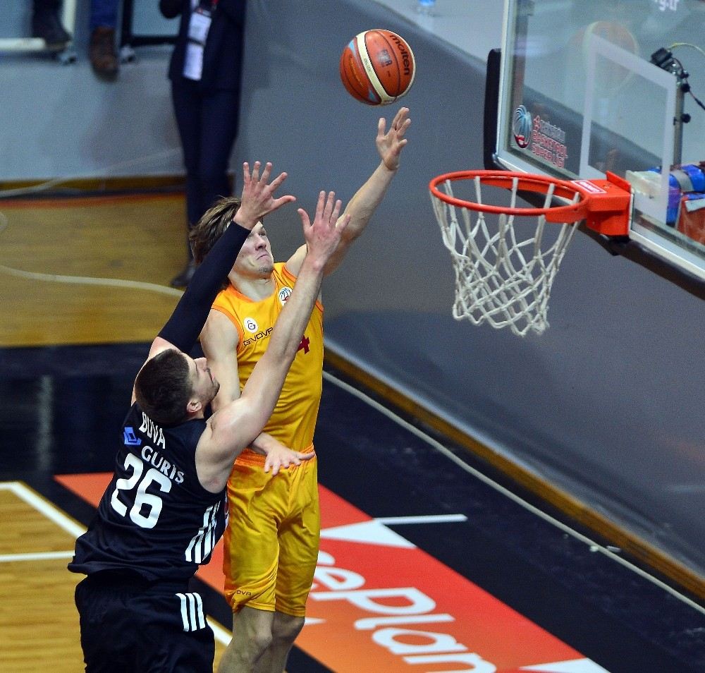 Tahincioğlu Basketbol Süper Ligi: Beşiktaş Sompo Japan: 72 - Galatasaray: 74