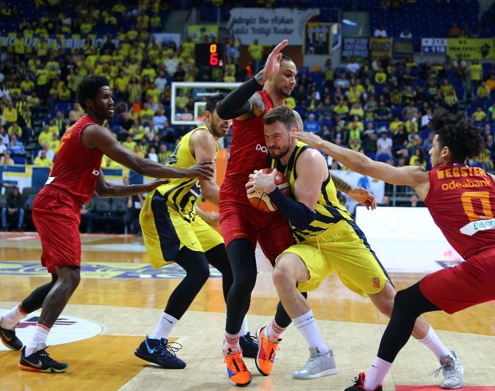 Tahincioğlu Basketbol Süper Ligi: Fenerbahçe Beko: 90 - Galatasaray Doğa Sigorta: 67