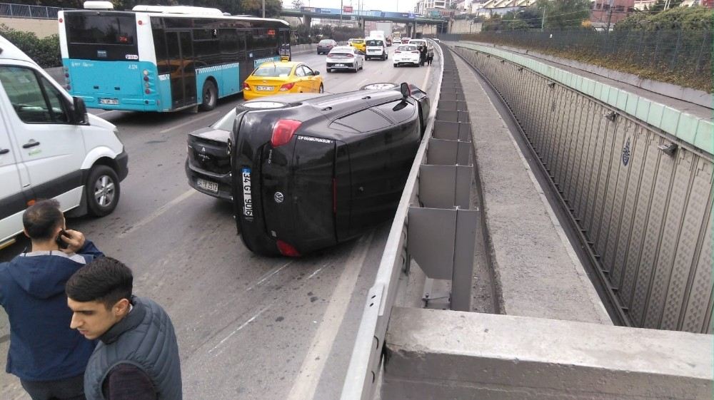 Takla Atan Araç Uçuruma Düşmekten Son Anda Kurtuldu