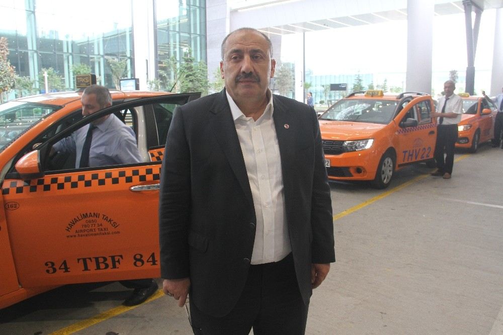 Taksicilerden Uber Talebi: ?Kanunlarla Tamamen Yok Edilmesini İstiyoruz?