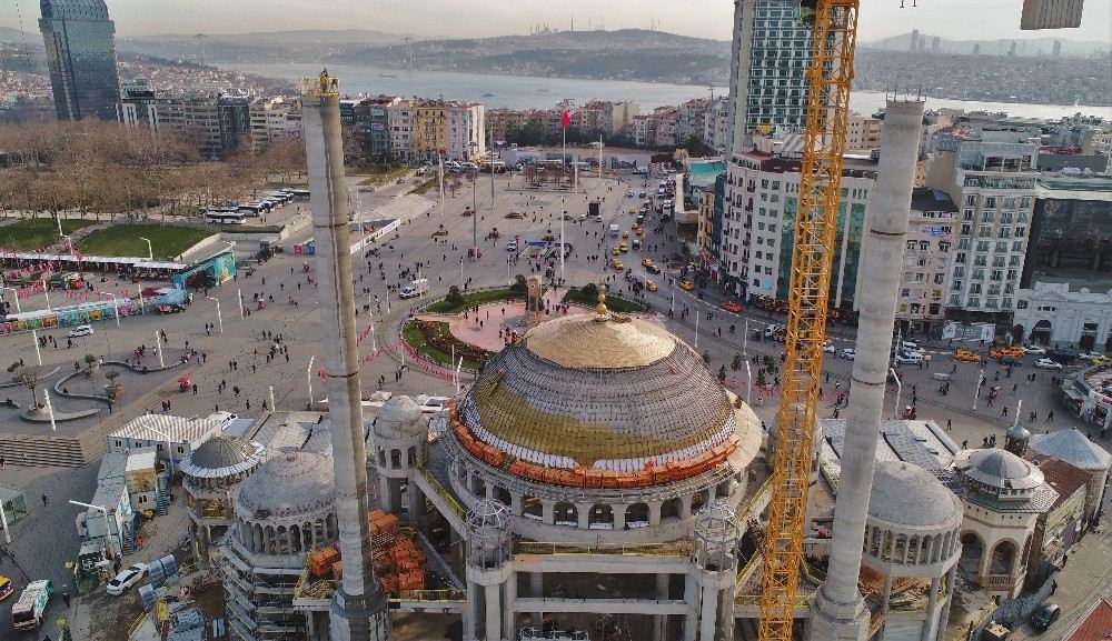 Taksim Camii Ve Topçu Kışlası Alanı Havadan Görüntülendi
