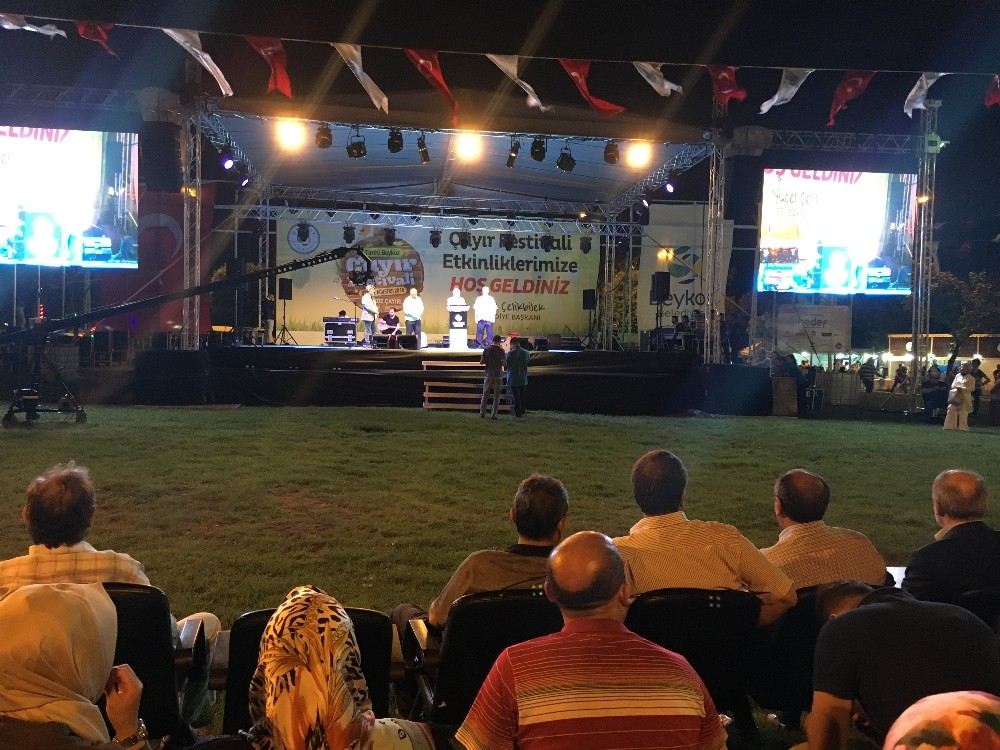Tarihi Beykoz Çayır Festivali Başladı