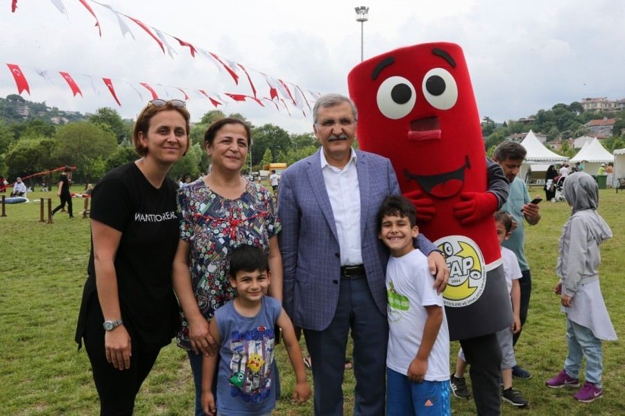 Tarihi Küçüksu Çayırında Eğlence Dolu Çevre Festivali