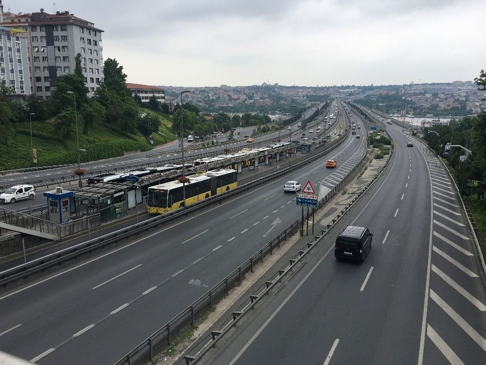 Tatilcilerin Gitmesiyle Boşalan Yollar Havadan Görüntülendi