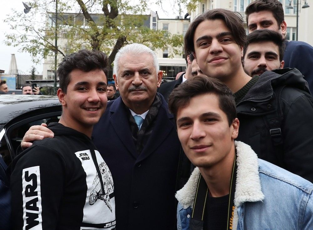 Tbmm Başkanı Yıldırım, Cuma Namazını Ortaköy Camiinde Kıldı