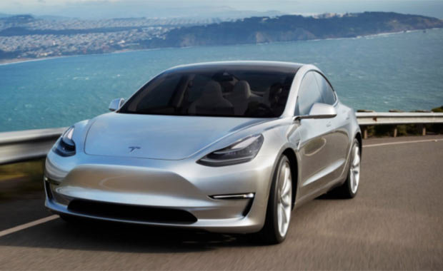 Tesla Model 3 için sipariş almaya başladı