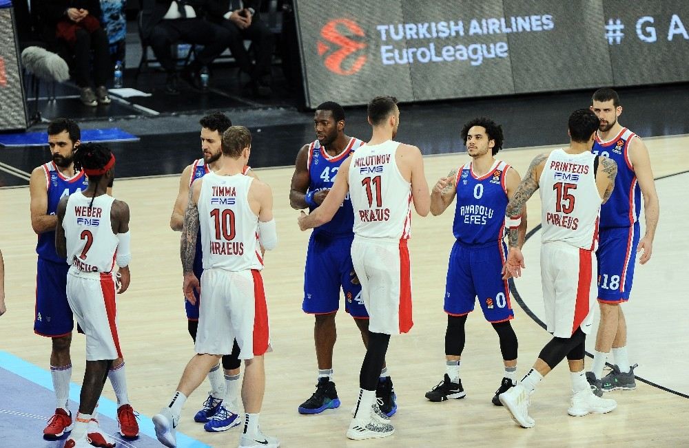 Thy Euroleague: Anadolu Efes: 75 - Olympiakos: 65