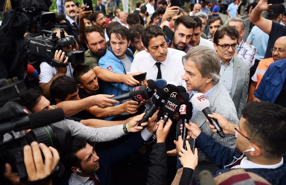 Toprak Kaymasından Etkilenen Vatandaşlara Beyoğlu Belediyesinden Yardım