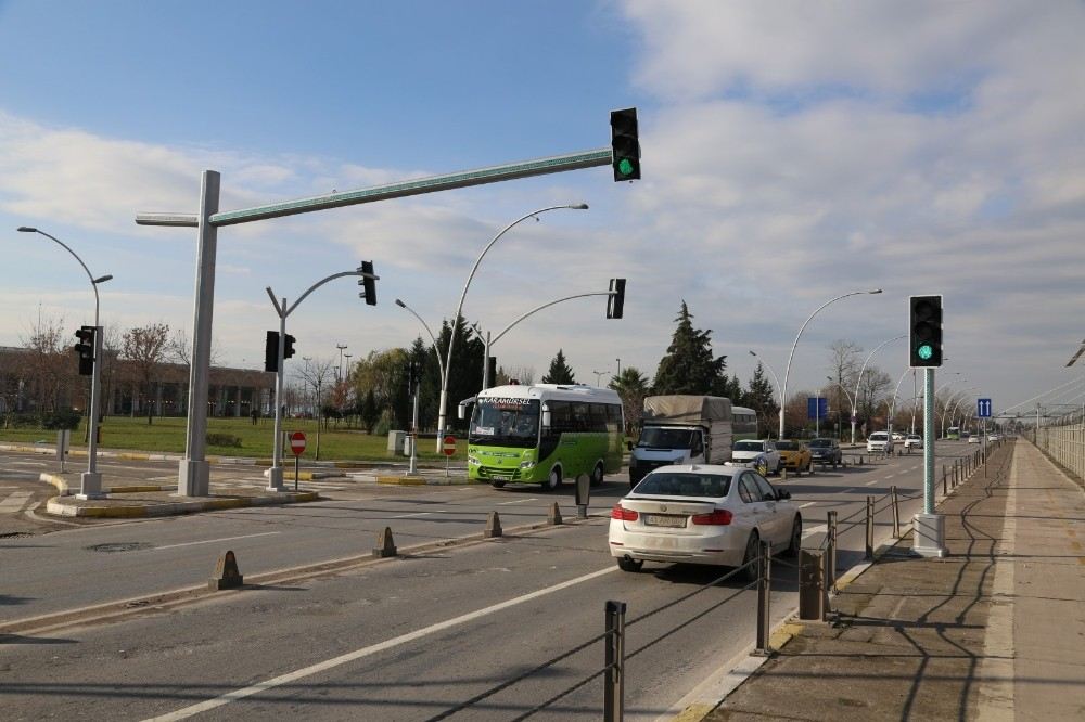 Trafik Işıklarına Yeni Görünüm