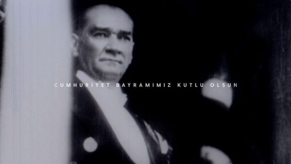 Turkcellden Tatil Değil Bayram Mesajlı 29 Ekim Filmi