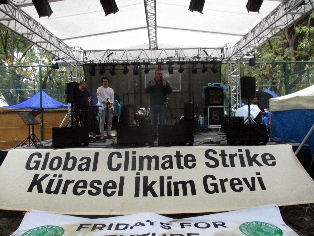 Türkiye 149 Ülke İle Birlikte İklim Grevi Yaptı