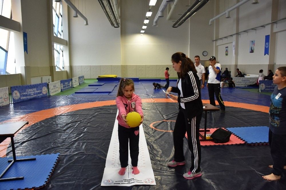 Türkiye Sportif Yetenek Taraması Ve Spora Yönlendirme Projesinin İlk Etabı Tamamlandı