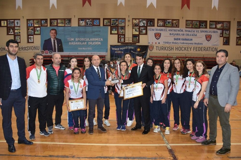 Türkiye Süper Ligi Kadın Hokey Şampiyonu Gaziantep Polisgücü Spor