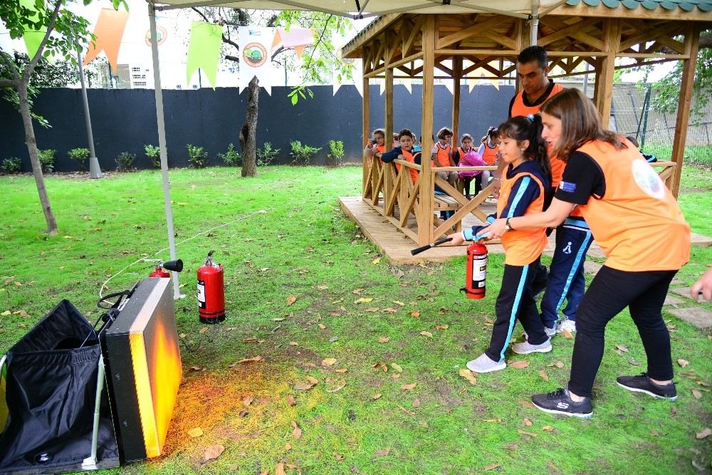 Türkiyenin İlk Afet Eğitim Parkı Kadıköyde Açıldı