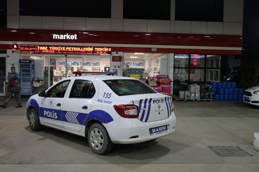 Tuzlada Akaryakıt İstasyonuna Silahlı Soygun