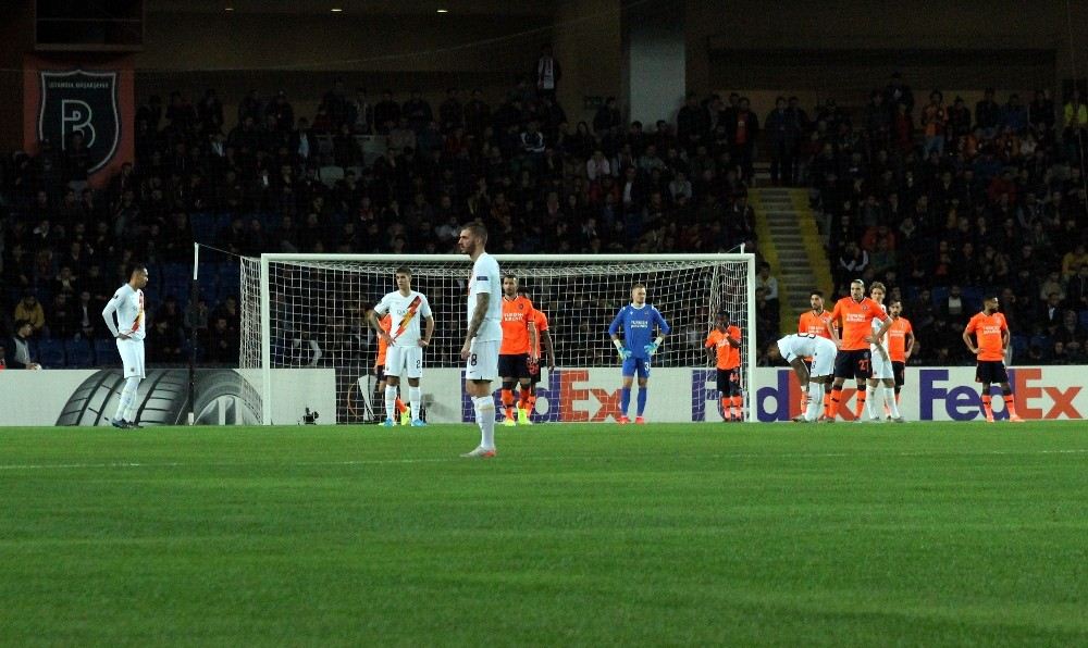 Uefa Avrupa Ligi: M. Başakşehir: 0 - Roma: 3 (Maç Sonucu)