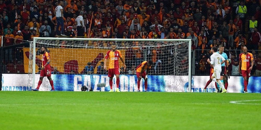 Uefa Şampiyonlar Ligi: Galatasaray: 0 - Real Madrid: 1 (İlk Yarı)