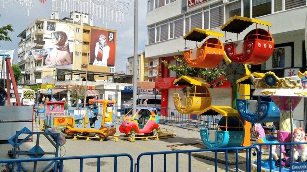 Ümraniye Belediyesi Çocuklara Çifte Bayram Yaşattı