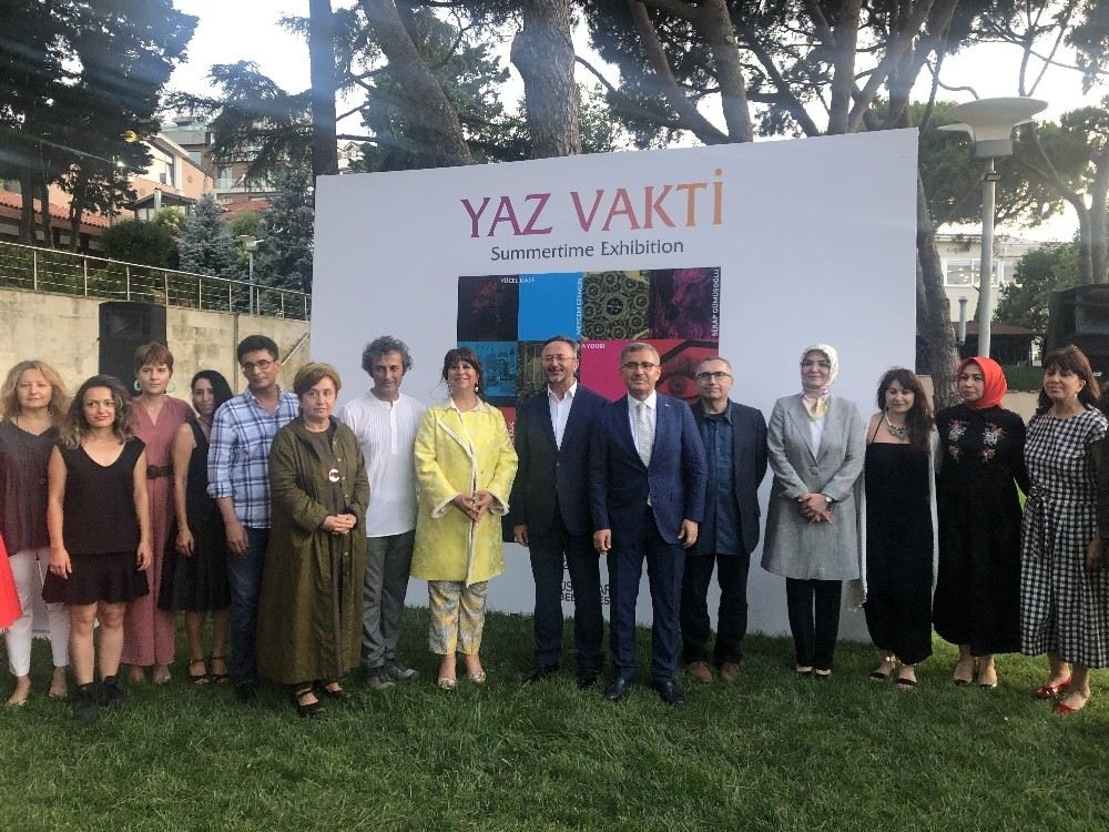 Üsküdar Belediyesi, Yaz Vakti Sergisi İle Türk Ve Dünya Kültüründen İzleri Üsküdara Getirdi