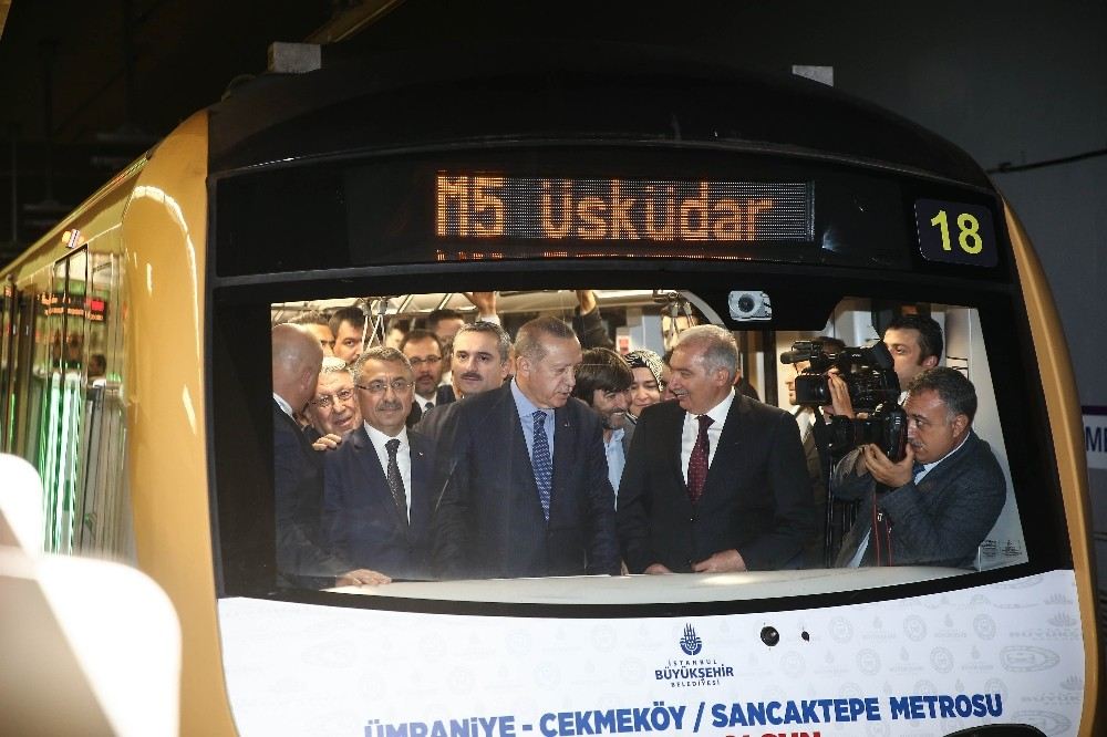 Üsküdar-Çekmeköy Metro Hattı İlk Günde 179 Bin 612 Yolcu Taşıdı