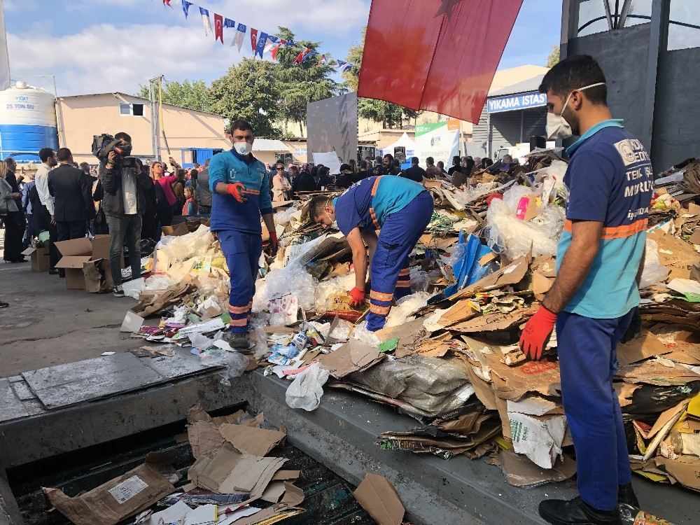 Üsküdarda Türkiyenin En Büyük Geri Dönüşüm Hareketi Başladı