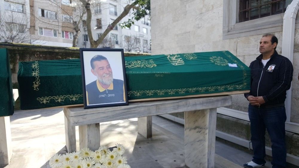 Usta Sanatçı Turgut Arseven Son Yolculuğuna Uğurlandı