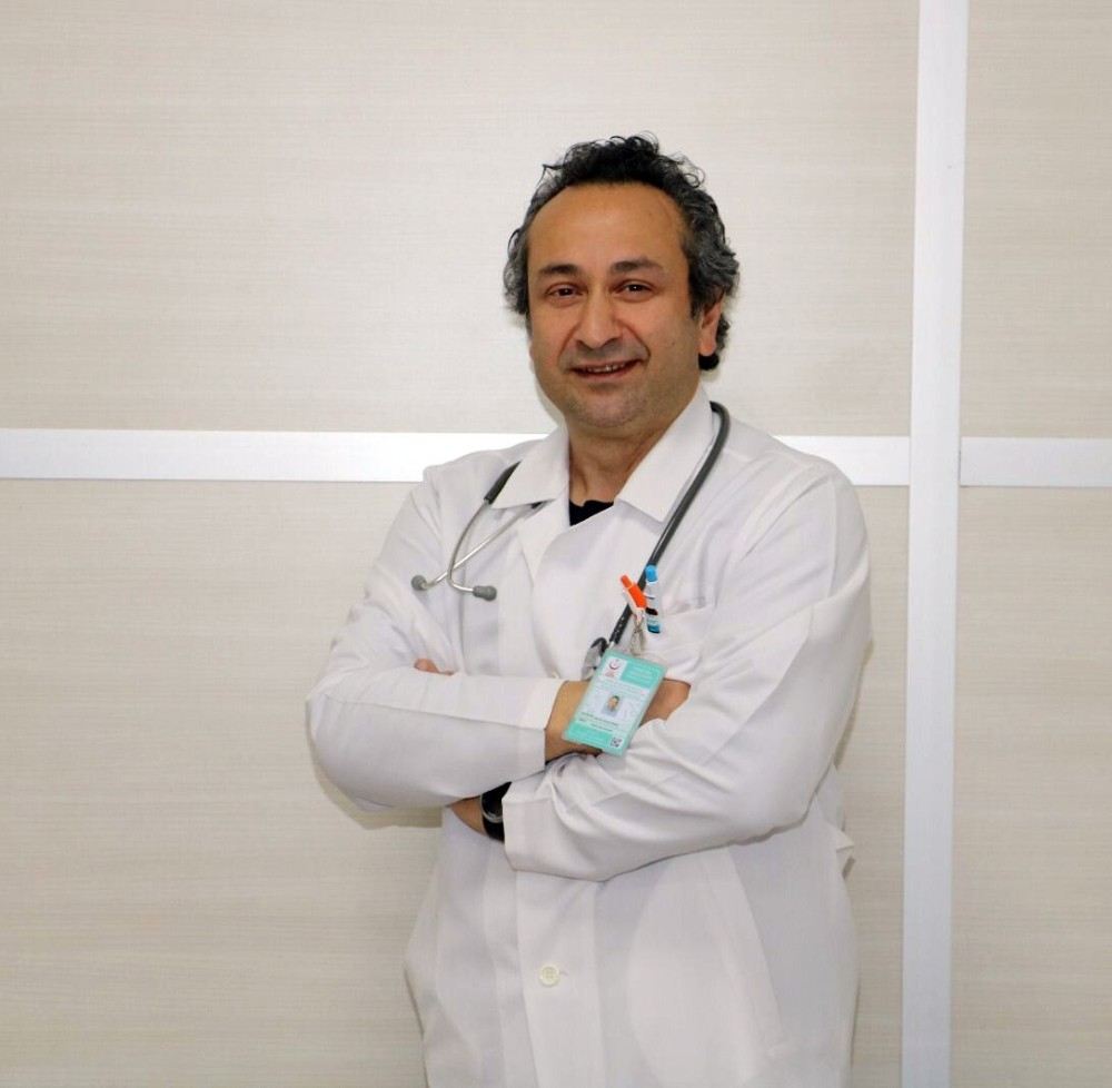 Uzman Dr. Ertan Sarıbaş Polen Alerjisine Karşı Uyardı