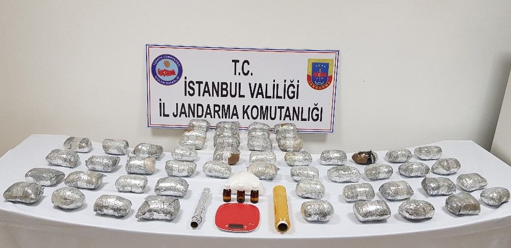 Valizden 30 Kilo Uyuşturucu Çıktı