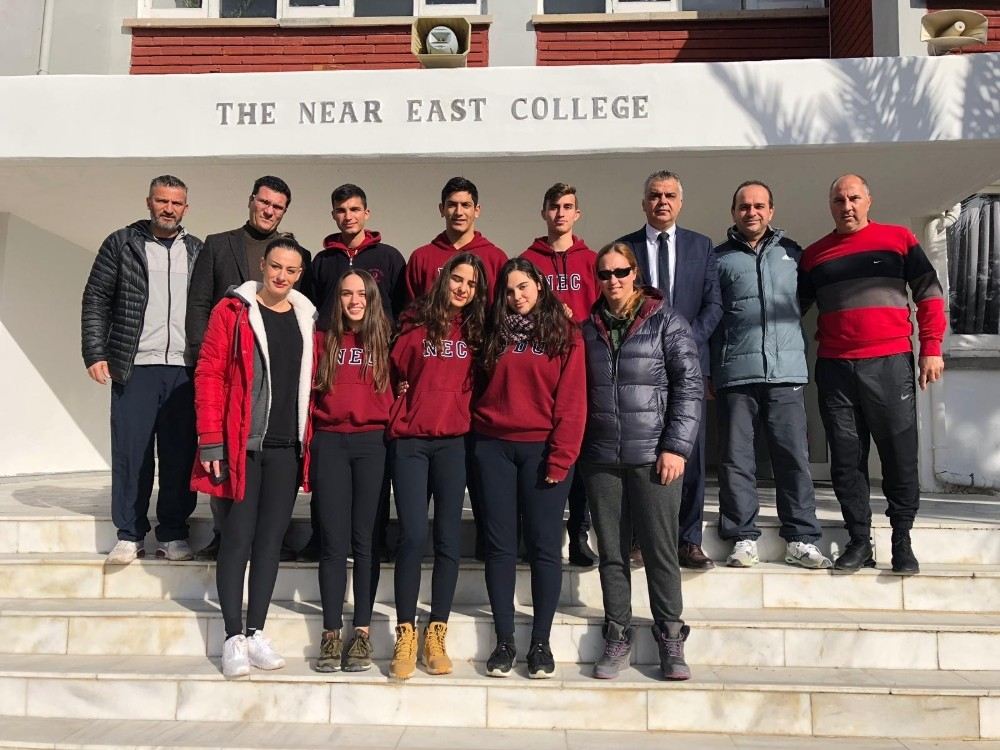 Yakın Doğu Koleji Atletizm Takımı Türkiye Salon Yarışlarına Katılıyor