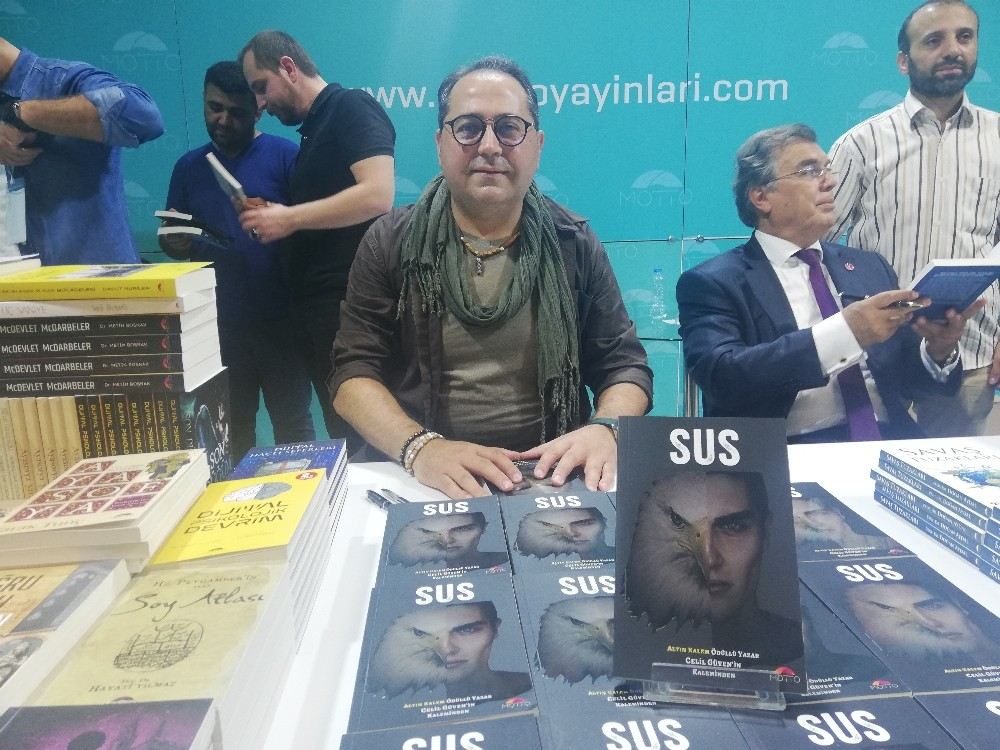 Yazar Celil Güven, Okurlarıyla Buluştu