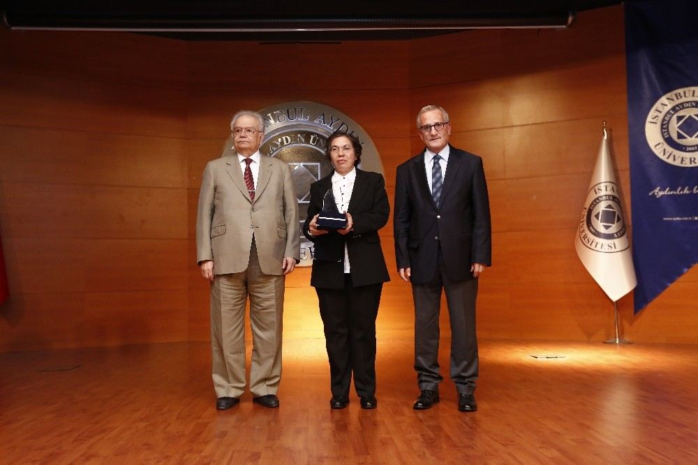 Yazıcıoğlu: ?Aile Düzeni Kültürümüzün Temel Taşıdır?