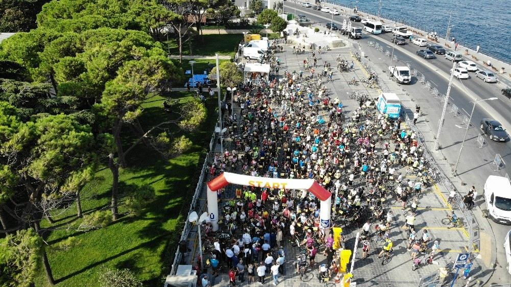 Yüzlerce Bisikletli Üsküdardan Beykoza Pedal Çevirdi
