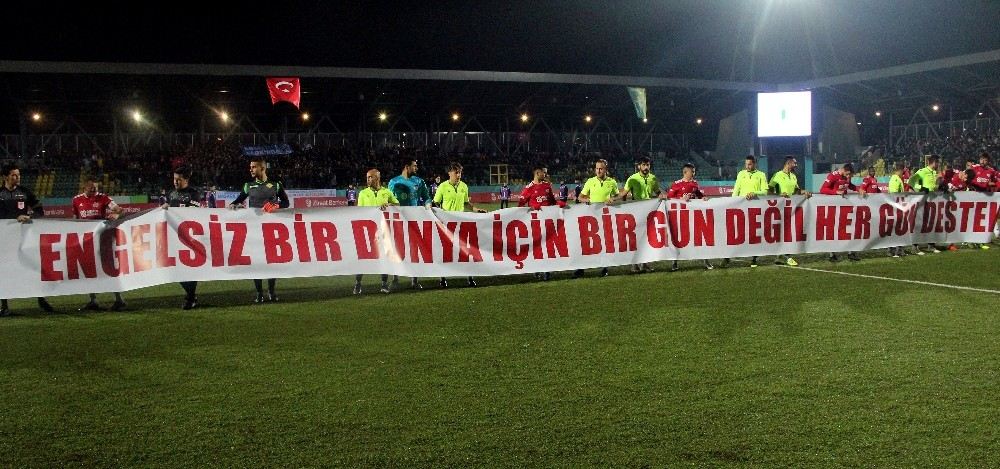 Ziraat Türkiye Kupası: Esenler Erokspor: 0 - Sivasspor: 1 (İlk Yarı)